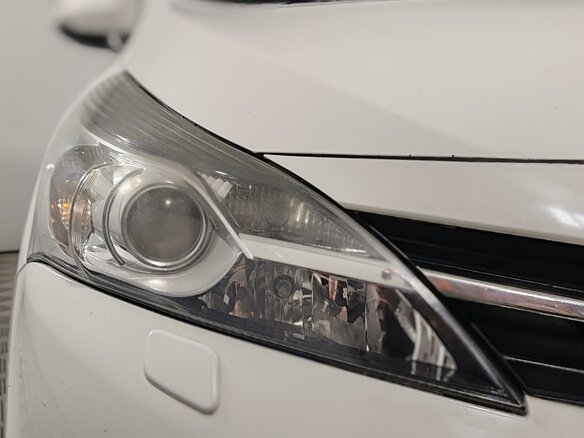 2013 Toyota Verso I Рестайлинг, белый, 1175000 рублей - вид 21