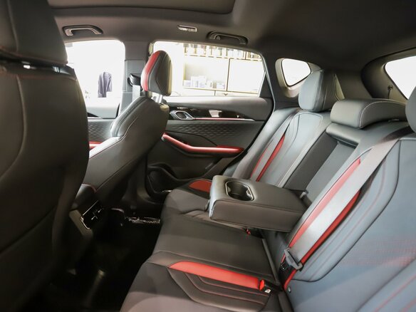 2026 Geely Coolray I Рестайлинг 2, фиолетовый - вид 15
