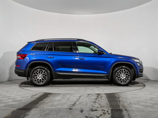 2019 Skoda Kodiaq I, синий, 2357900 рублей, вид 4