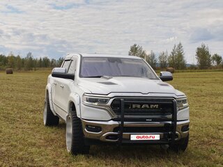 2018 Ram 1500 Crew Cab eTorque V, белый, 7000000 рублей, вид 3