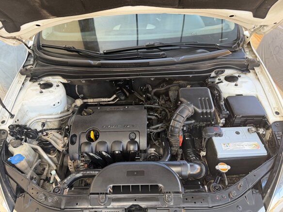 2010 Kia Ceed I Рестайлинг, белый - вид 17