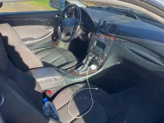 2006 Mercedes-Benz CLK-Класс 200 II (W209) Рестайлинг, серебристый, 1000000 рублей, вид 3