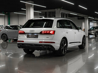 2026 Audi Q7 55 TFSI II (4M) Рестайлинг 2, белый, 14450000 рублей, вид 4