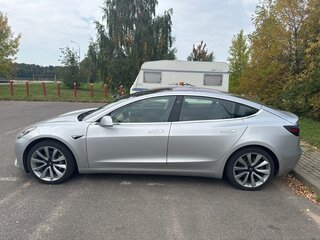 2018 Tesla Model 3 Long Range I, серебристый, 1673000 рублей, вид 4