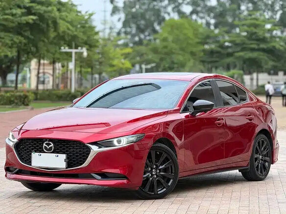 2023 Mazda 3 Axela IV (BP), красный, 1270500 рублей