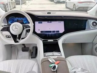 2025 Mercedes-Benz EQS SUV 500, чёрный, 9249136 рублей, вид 4