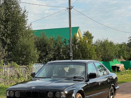 1992 BMW 5 серии 525i III (E34), чёрный, 350000 рублей, вид 2