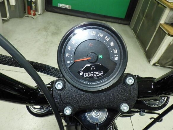 2026 Harley-Davidson Street Bob, чёрный, 1620000 рублей - вид 9