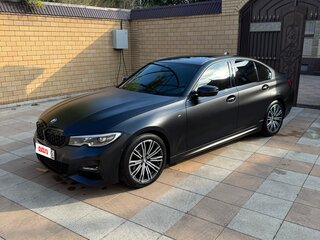 2021 BMW 3 серии 320i VII (G2x), чёрный, 4000000 рублей, вид 1