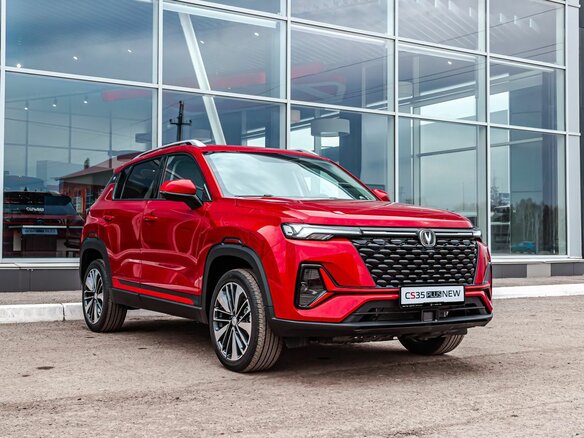 2024 Changan CS35 Plus I Рестайлинг, красный - вид 4