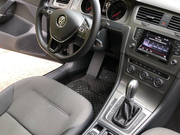 2013 Volkswagen Golf VII, чёрный, 1050000 рублей - вид 13