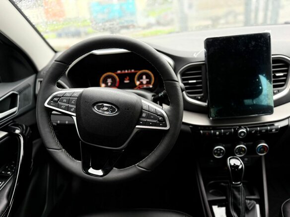 2026 Lada (ВАЗ) Vesta I Рестайлинг (NG), чёрный, 2015000 рублей - вид 7