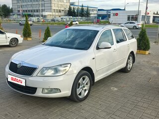 2012 Skoda Octavia II (A5) Рестайлинг, белый, 822000 рублей, вид 2