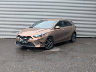 2022 Kia Ceed III Рестайлинг, коричневый, 1750000 рублей, вид 1