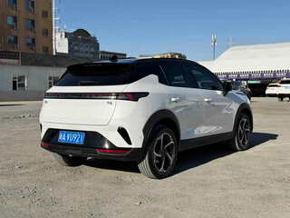 2026 Lynk & Co 06 I Рестайлинг, белый, 2300000 рублей, вид 4