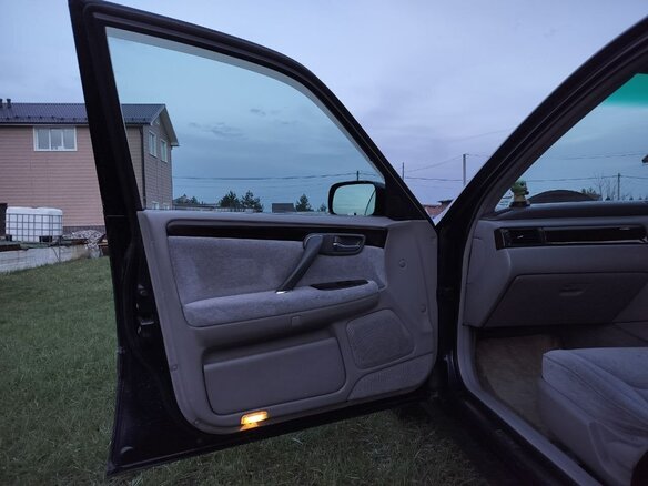 2002 Toyota Crown XI (S170), синий, 1150000 рублей - вид 31