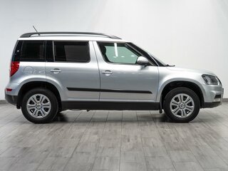 2016 Skoda Yeti I Рестайлинг, белый, 999000 рублей, вид 5