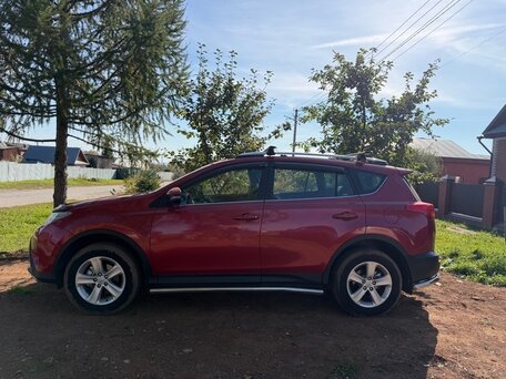 2013 Toyota RAV4 IV (XA40), красный, 1750000 рублей, вид 3