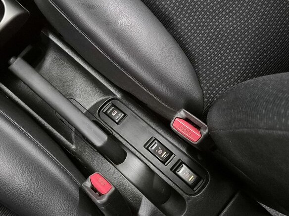 2013 Nissan Note I Рестайлинг, бежевый, 618000 рублей - вид 10