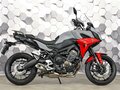 2021 Yamaha MT-09 Tracer (FJ-09), серый - вид 2