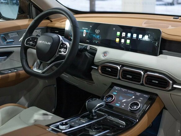 2025 Jetour X70+ I Рестайлинг, чёрный, 3299900 рублей - вид 11