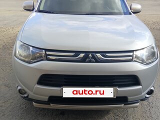 2013 Mitsubishi Outlander III, серебристый, 1300000 рублей, вид 1