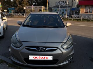 2012 Hyundai Solaris I, бежевый, 450000 рублей, вид 2