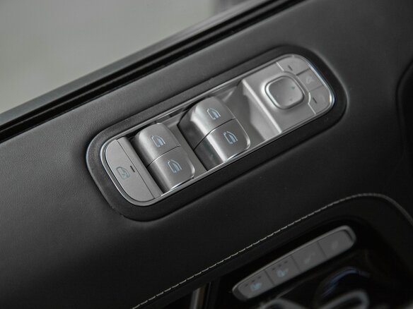 2026 Mercedes-Benz G-Класс AMG 63 AMG II (W465) Рестайлинг, серый - вид 8
