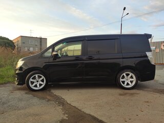 2012 Honda Stepwgn Spada IV Рестайлинг, чёрный, 1400000 рублей, вид 5