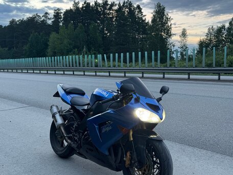 2004 Kawasaki ZX-10R Ninja, синий, 500000 рублей, вид 5