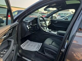 2025 Audi Q7 45 TFSI II (4M) Рестайлинг 2, серый, 6982000 рублей, вид 5