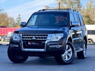 2017 Mitsubishi Pajero IV Рестайлинг 2, коричневый, 3559000 рублей, вид 1