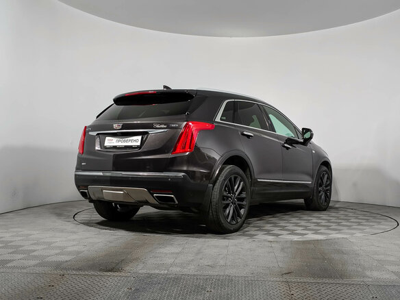 2016 Cadillac XT5 I, серый, 1695000 рублей - вид 4