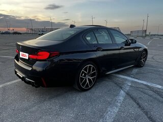 2022 BMW 5 серии 540i xDrive VII (G30/G31/G38) Рестайлинг, чёрный, 6600000 рублей, вид 5
