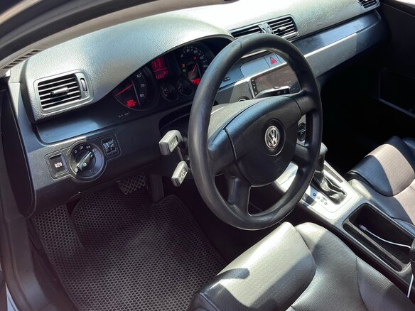 2005 Volkswagen Passat B6, серый, 660000 рублей - вид 13