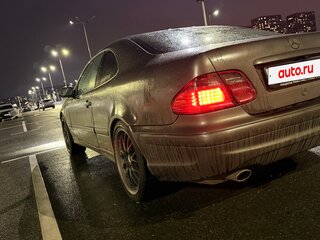 2000 Mercedes-Benz CLK-Класс 320 I (W208) Рестайлинг, серый, 400000 рублей, вид 4