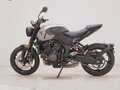 2026 Triumph Trident 660, чёрный, 799000 рублей