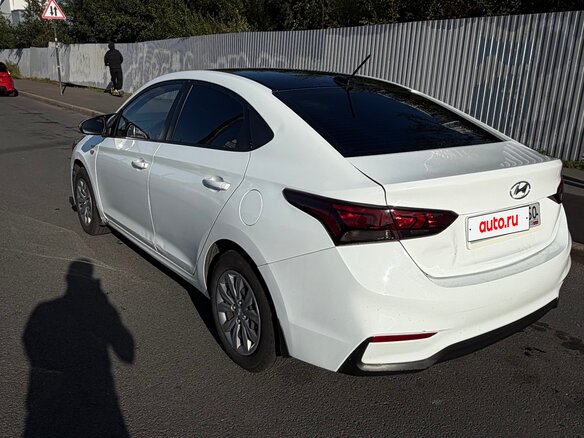 2018 Hyundai Solaris II, белый, 600000 рублей - вид 10