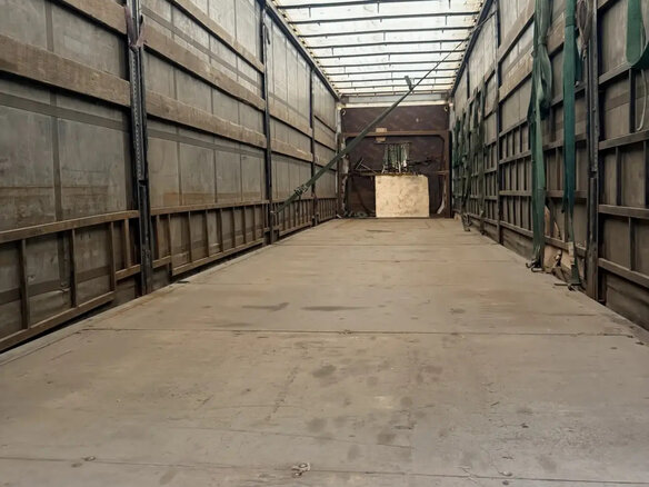 2012 Schmitz Cargobull SCS, серебристый, 1100000 рублей - вид 3