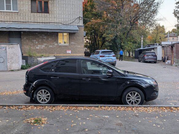 2009 Ford Focus II Рестайлинг, чёрный, 400000 рублей - вид 5