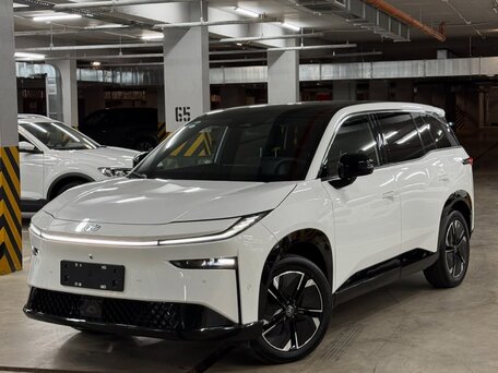 2026 Toyota bZ3X 50 kWh, белый, 2940000 рублей, вид 1
