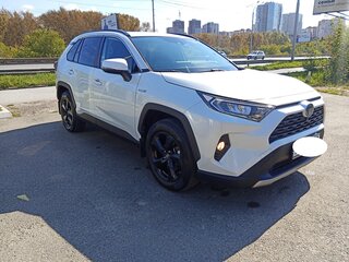 2021 Toyota RAV4 V (XA50), белый, 3695000 рублей, вид 4