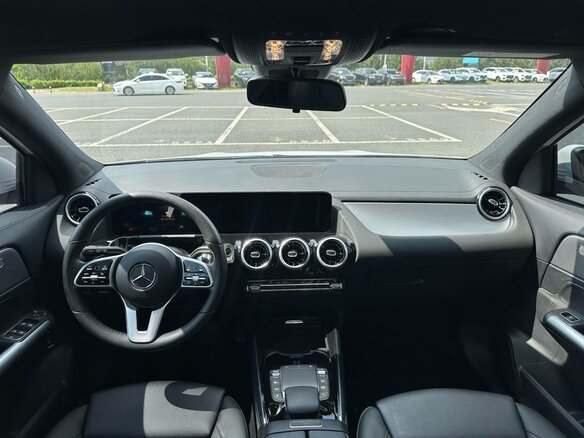 2022 Mercedes-Benz GLA 180 II (H247), белый, 2270000 рублей - вид 12
