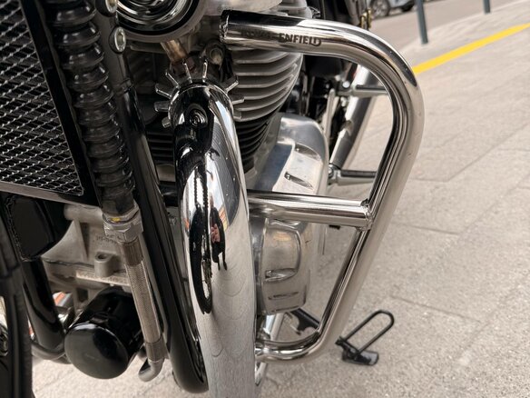 2025 Royal Enfield Continental GT, серебристый, 585000 рублей - вид 12