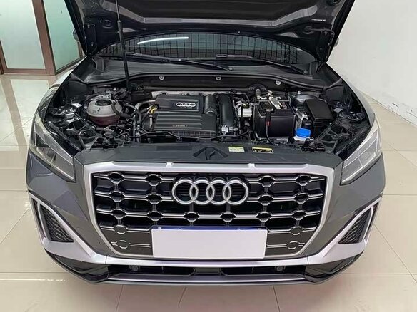 2022 Audi Q2 35 TFSI I Рестайлинг, серый - вид 13