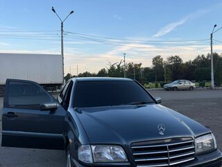 2000 Mercedes-Benz C-Класс 180 I (W202) Рестайлинг, чёрный, 650000 рублей, вид 2