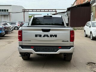 2026 Ram 1500 Crew Cab V Рестайлинг, серебристый, 10120000 рублей, вид 5