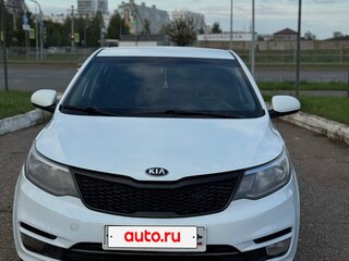 2017 Kia Rio III Рестайлинг, белый, 590000 рублей, вид 2