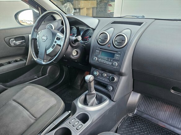 2013 Nissan Qashqai I Рестайлинг, серебристый - вид 8