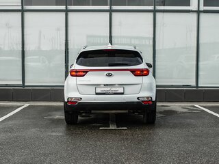 2020 Kia Sportage IV Рестайлинг, белый, 1860000 рублей, вид 4